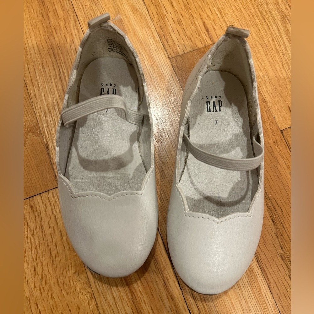 White Scalloped Mary Jane Shoes